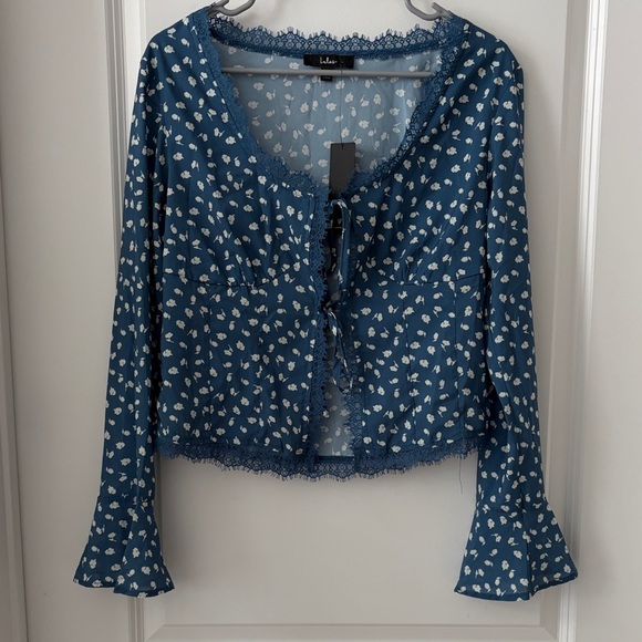 Lulus Tops - Lulu's Blue Floral Lace Trim Blouse